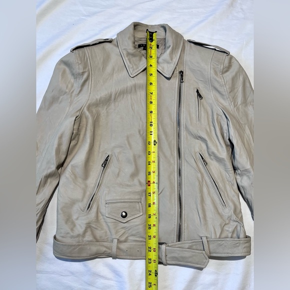 Theory Lamb Leather Moto Jacket light beige/taupe color size Large women’s - Picture 6 of 15
